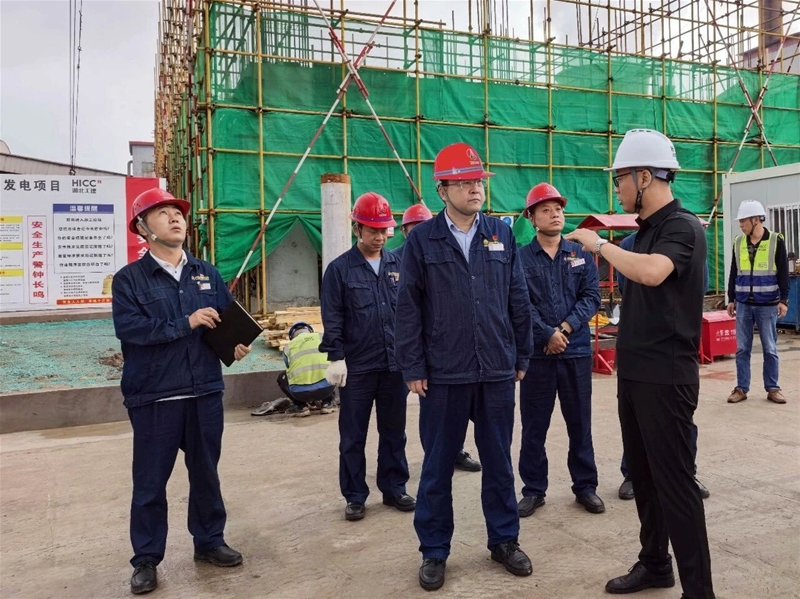 王奎到公司重点名目施工现场遏制综合查抄